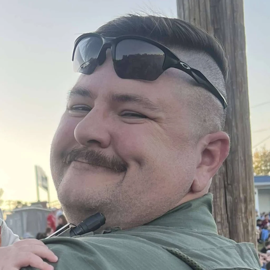 Chris Robins Headshot